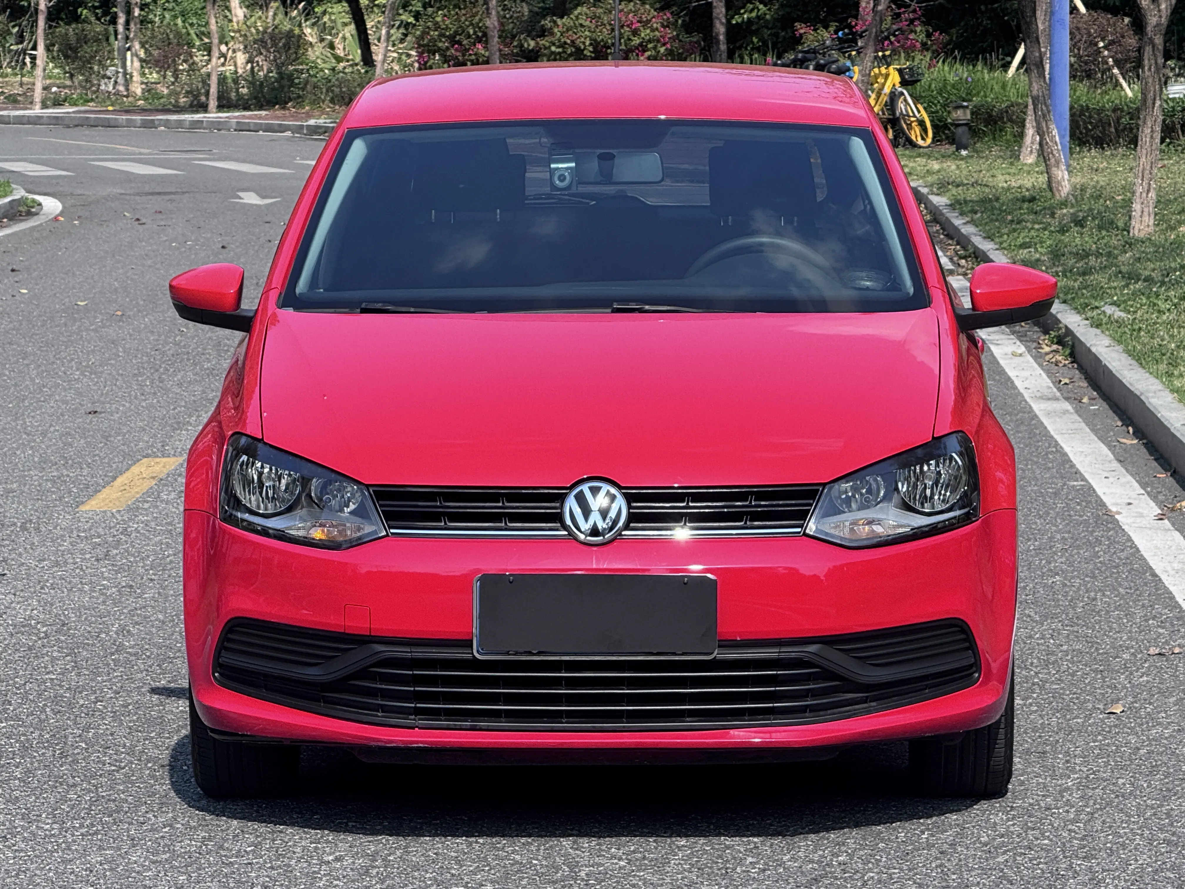 Volkswagen Polo  из Китая