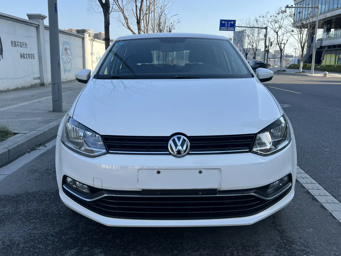 Volkswagen Polo  из Китая