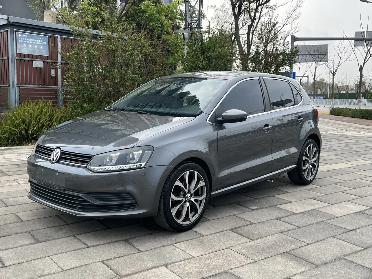 Volkswagen Polo  из Китая