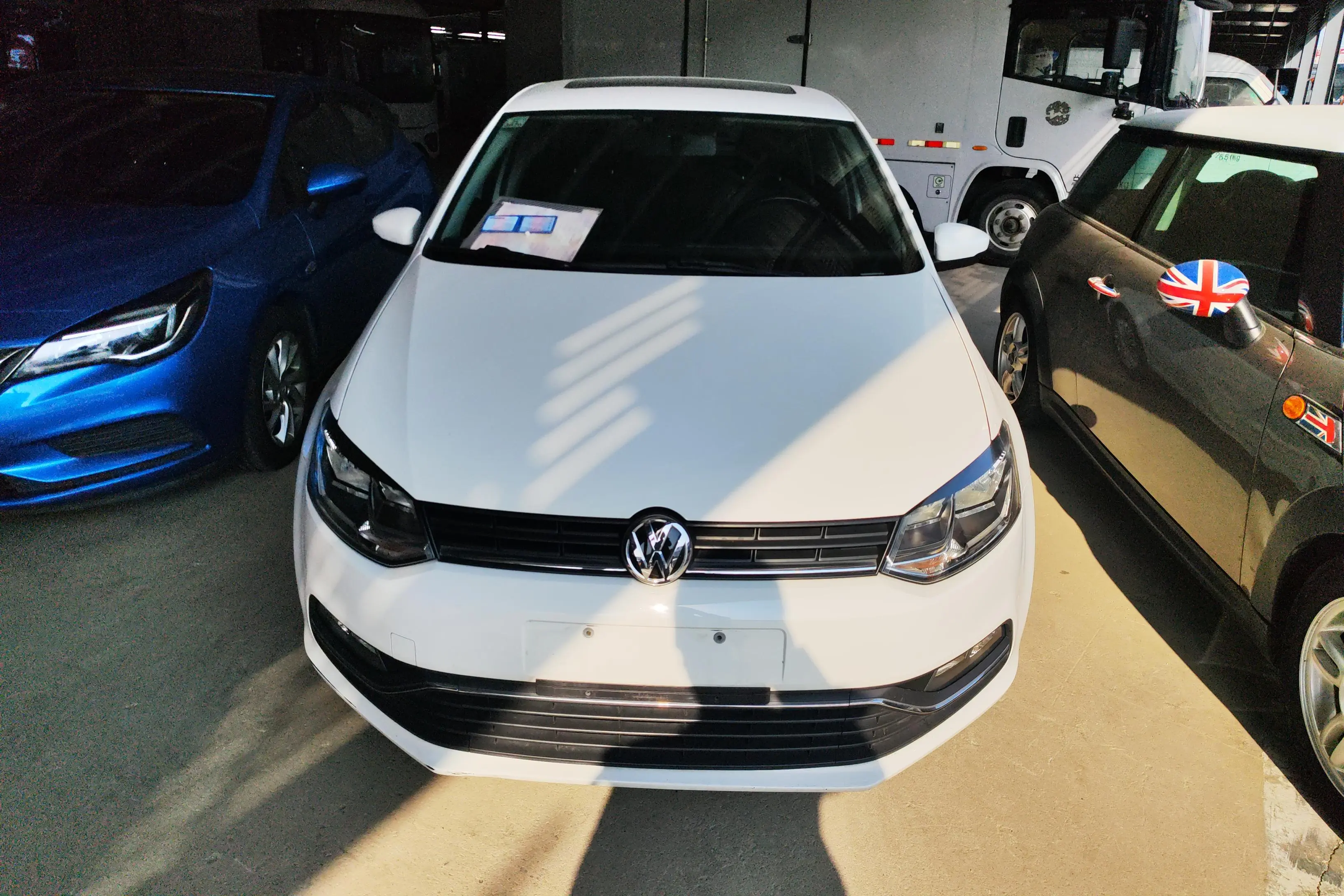 Volkswagen Polo  из Китая