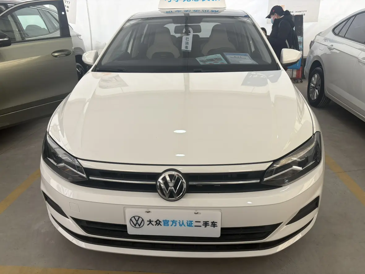 Volkswagen Polo  из Китая