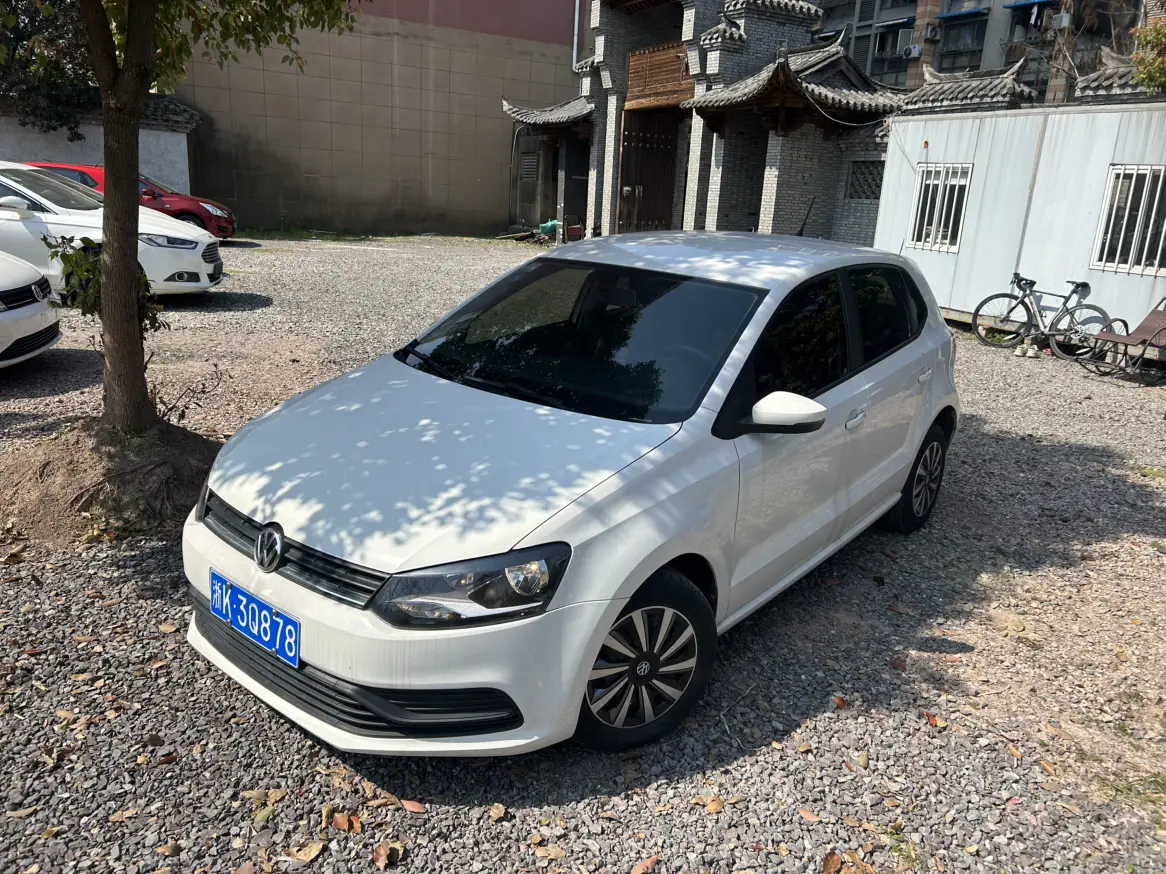 Volkswagen Polo  из Китая