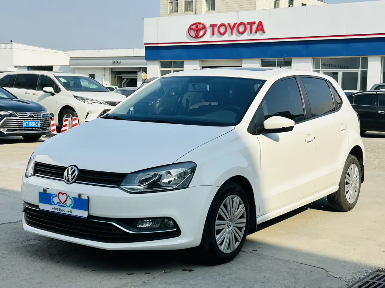 Volkswagen Polo  из Китая