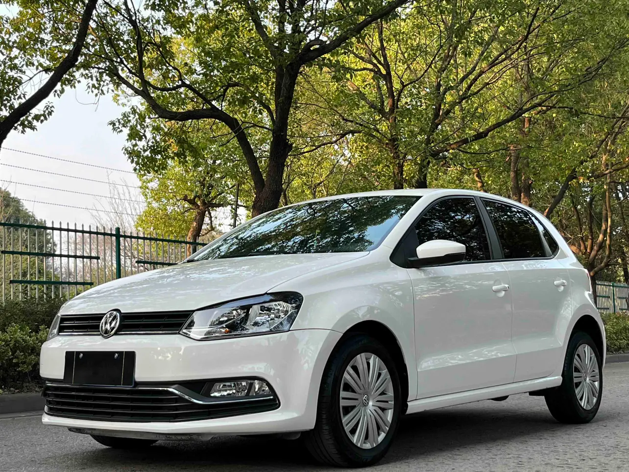 Volkswagen Polo  из Китая