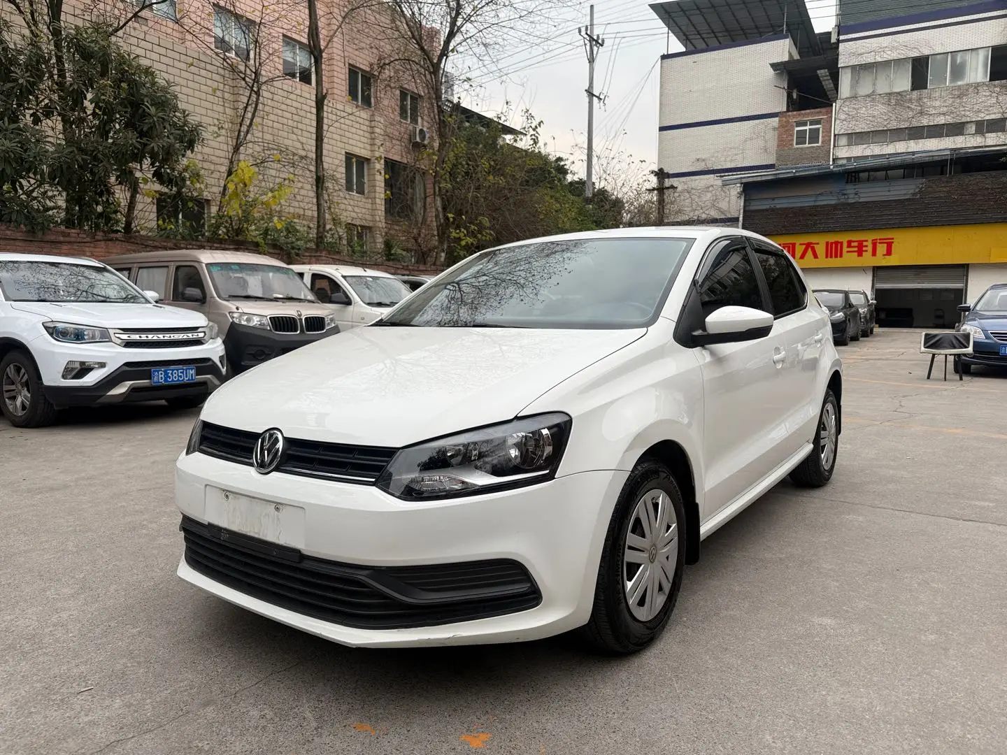 Volkswagen Polo  из Китая
