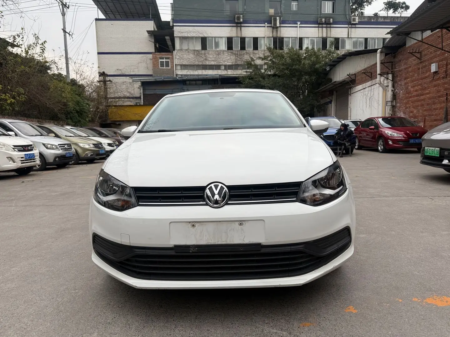 Volkswagen Polo  из Китая