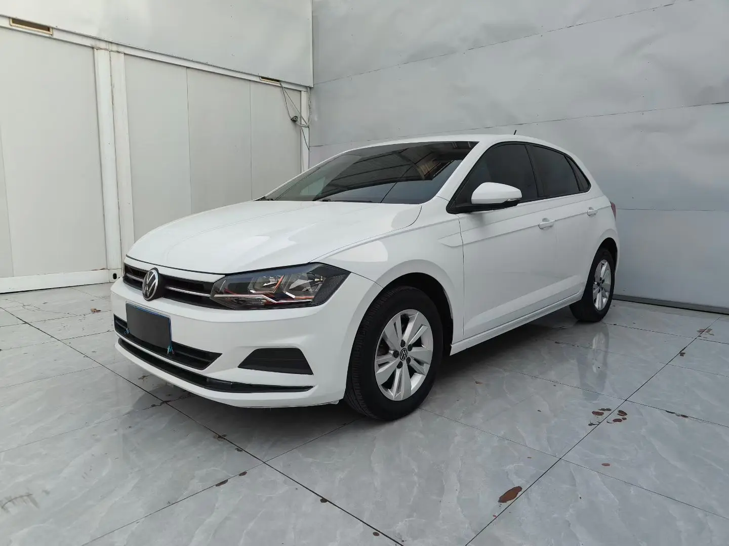 Volkswagen Polo  из Китая