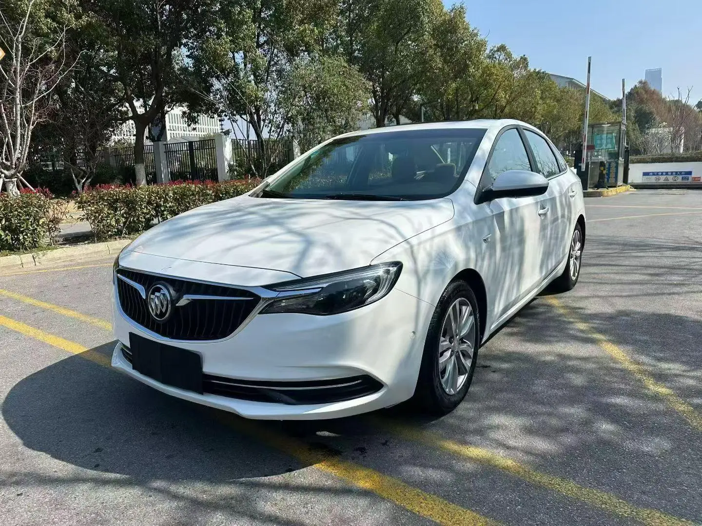 Buick Yinglang