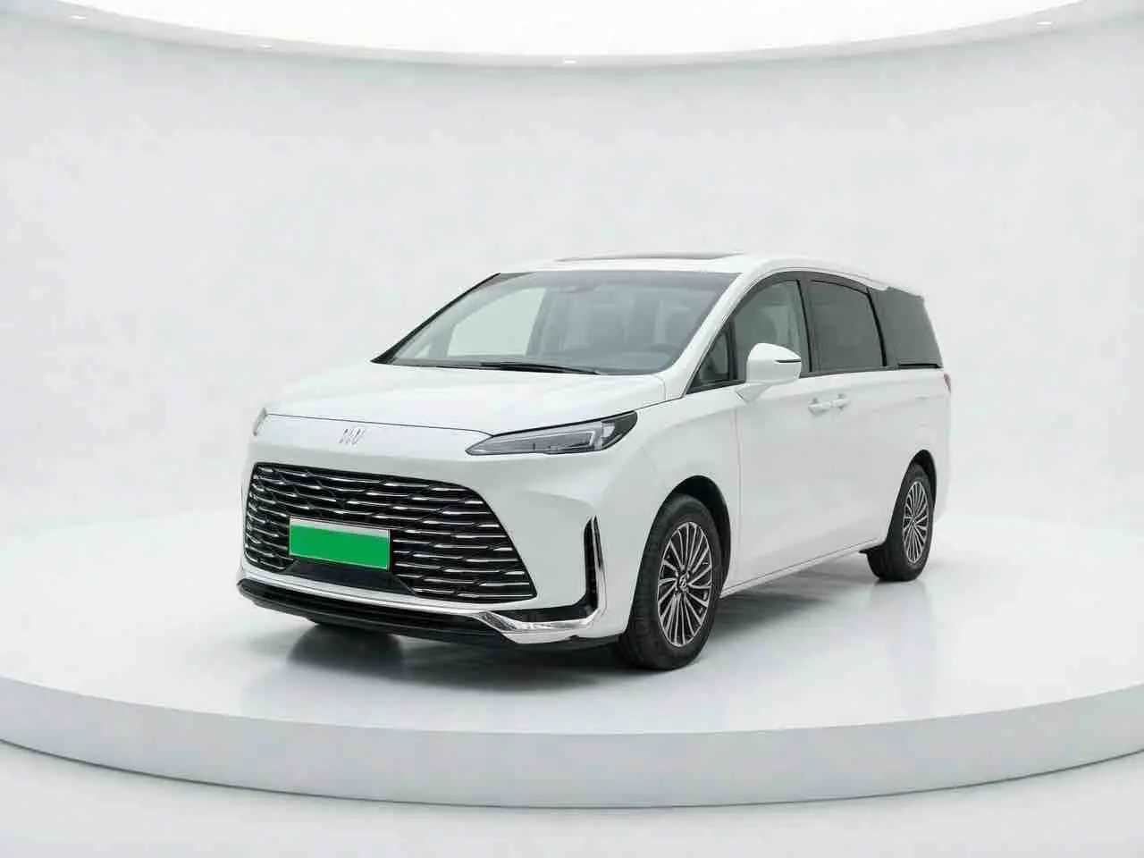 Buick GL8 PHEV  из Китая