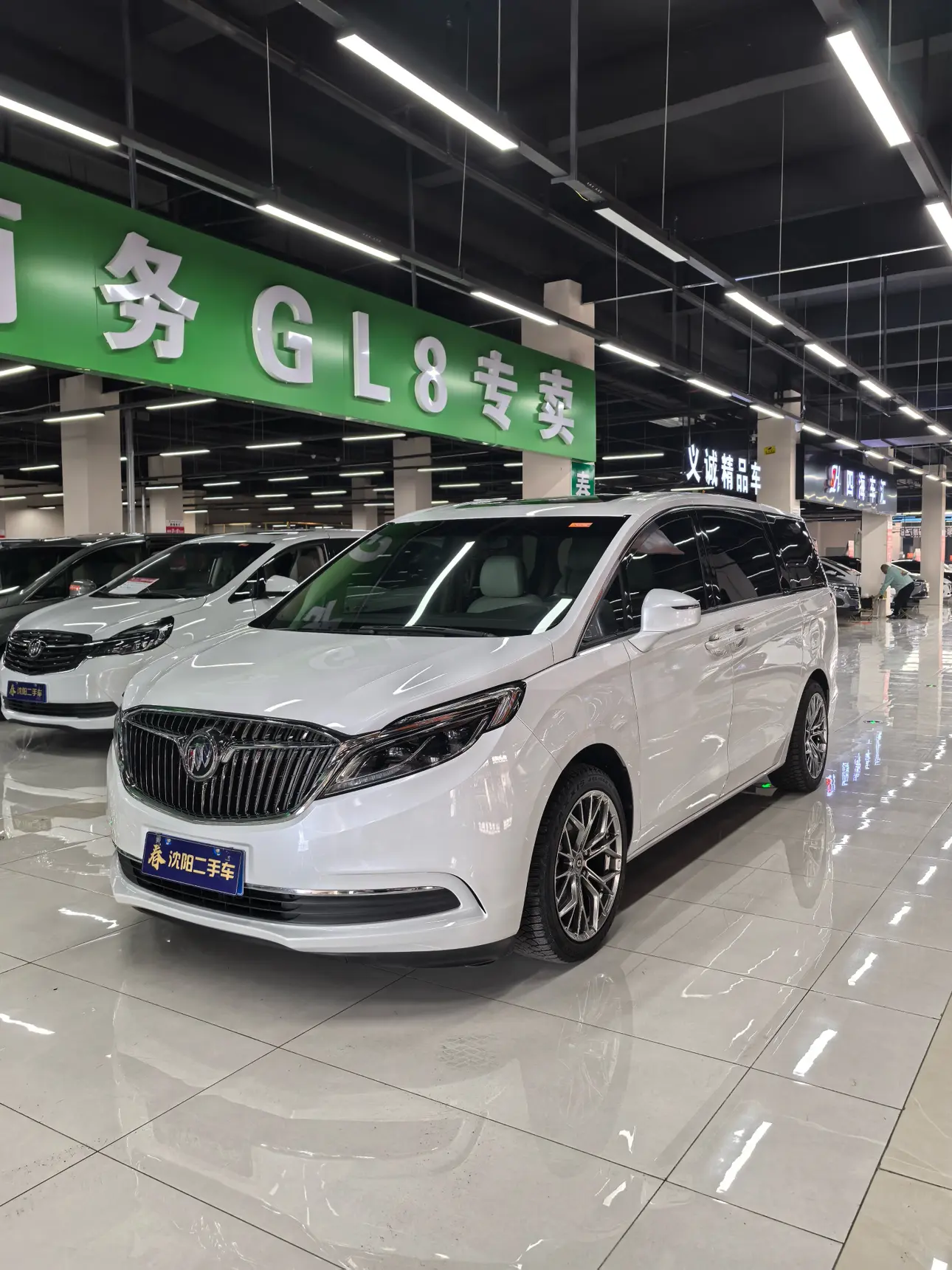 Buick GL8