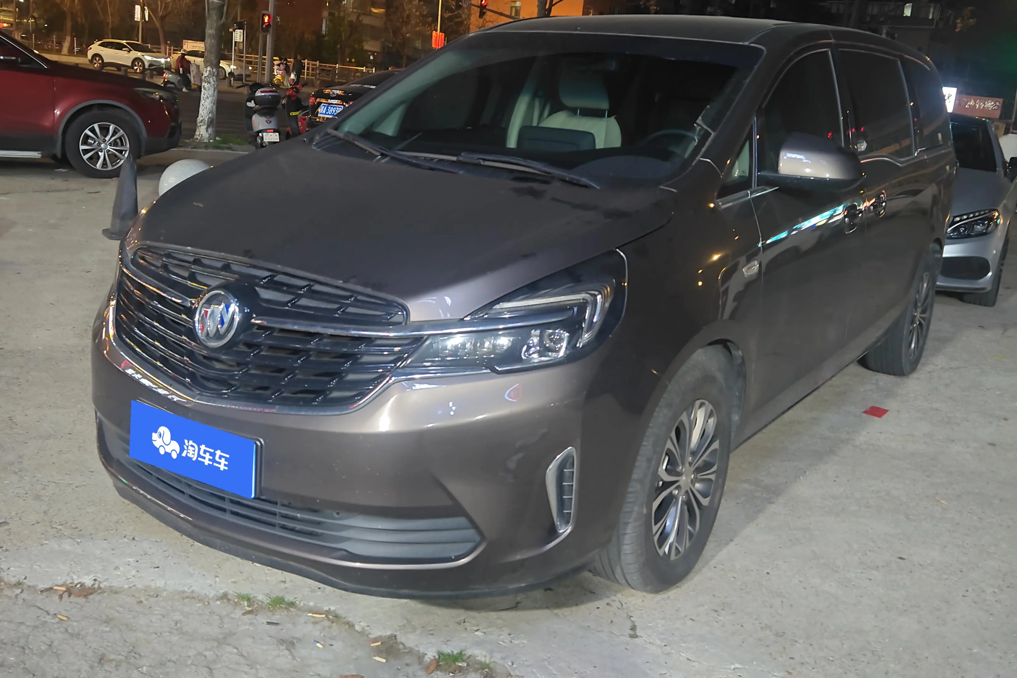 Buick GL8