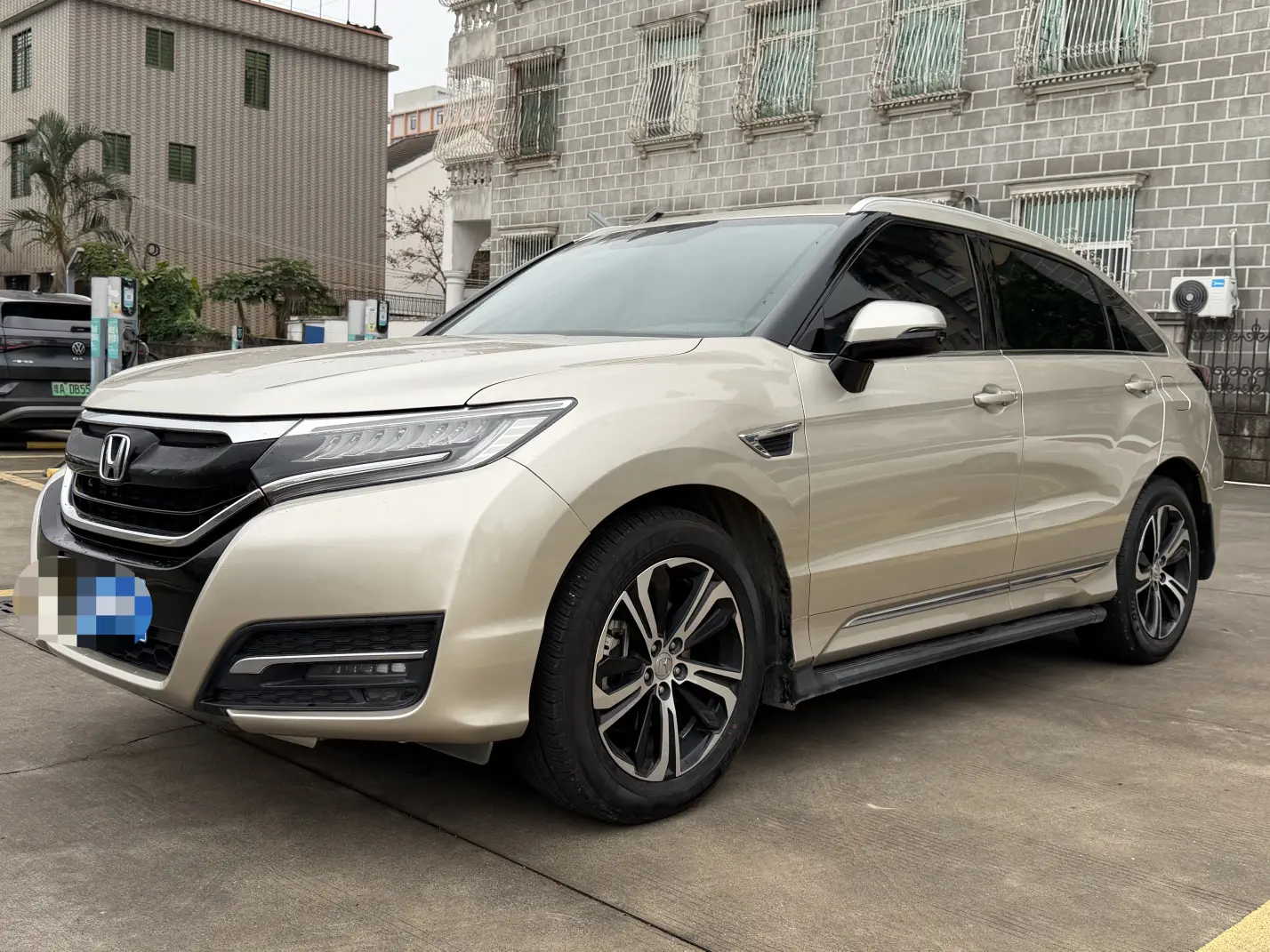 Honda UR-V