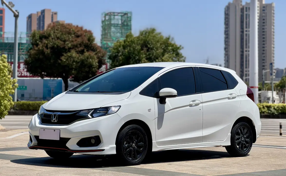 Honda Fit  из Китая