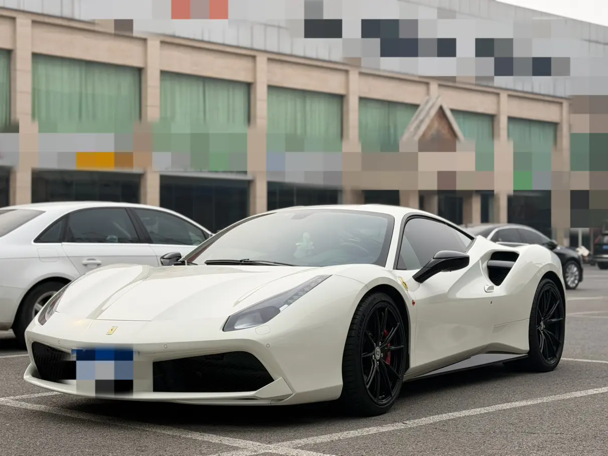 Ferrari 488
