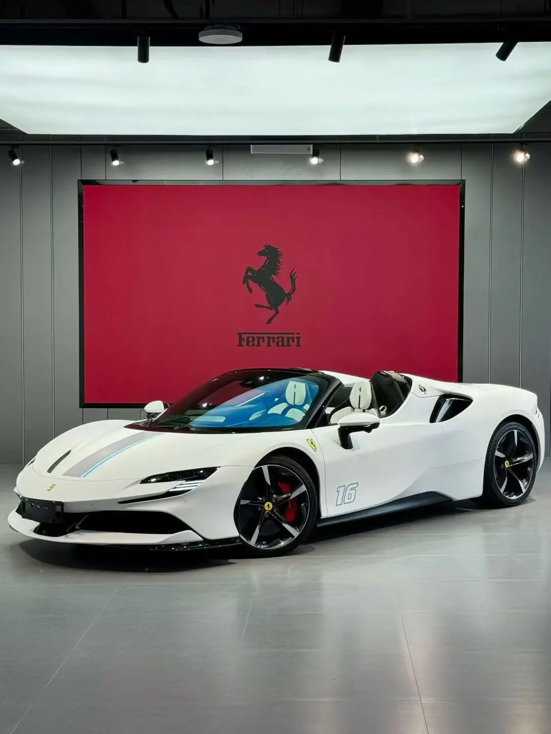Ferrari SF90