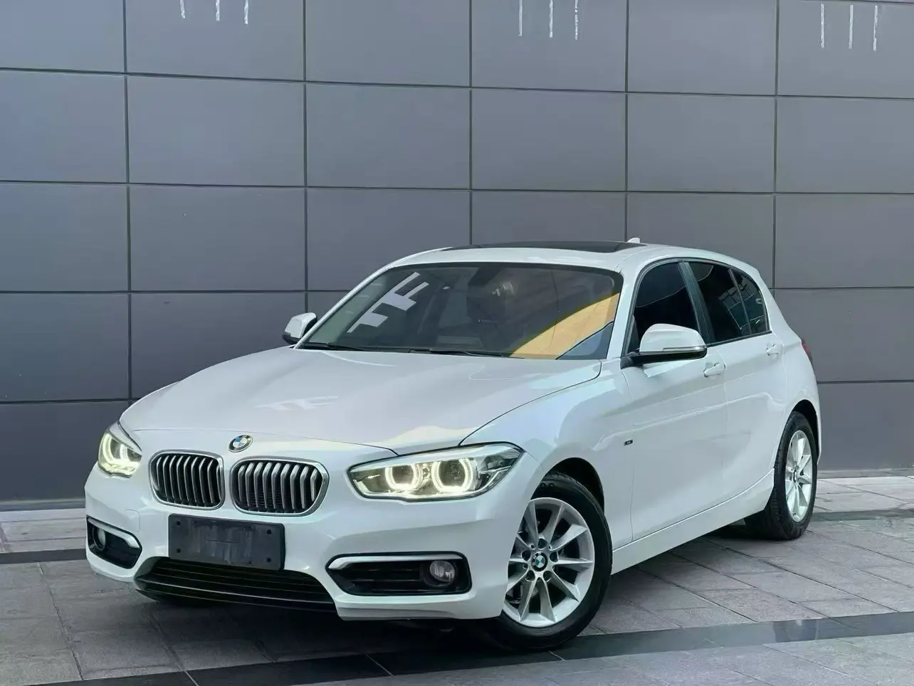 BMW 1 Series  из Китая