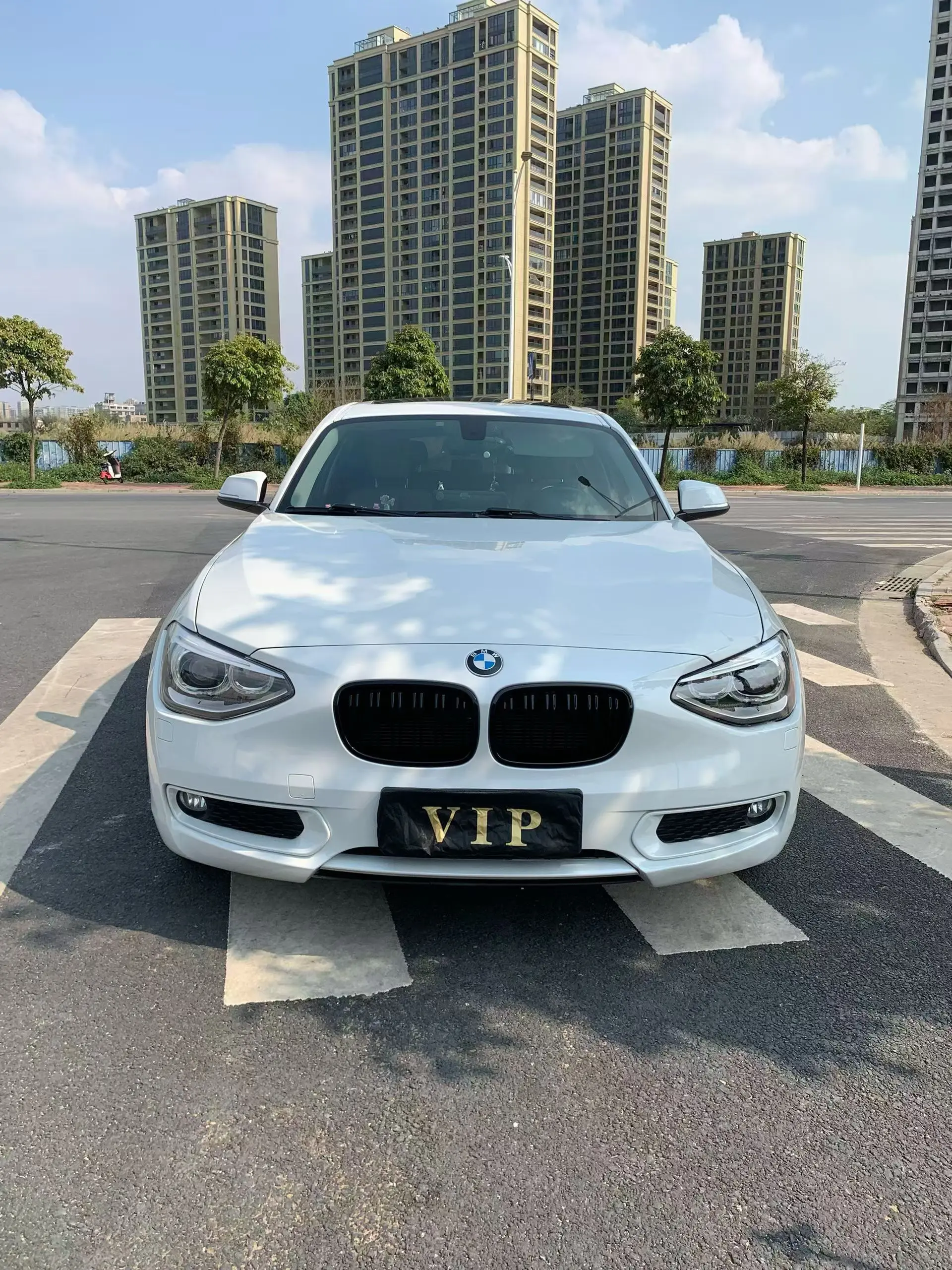 BMW 1 Series  из Китая