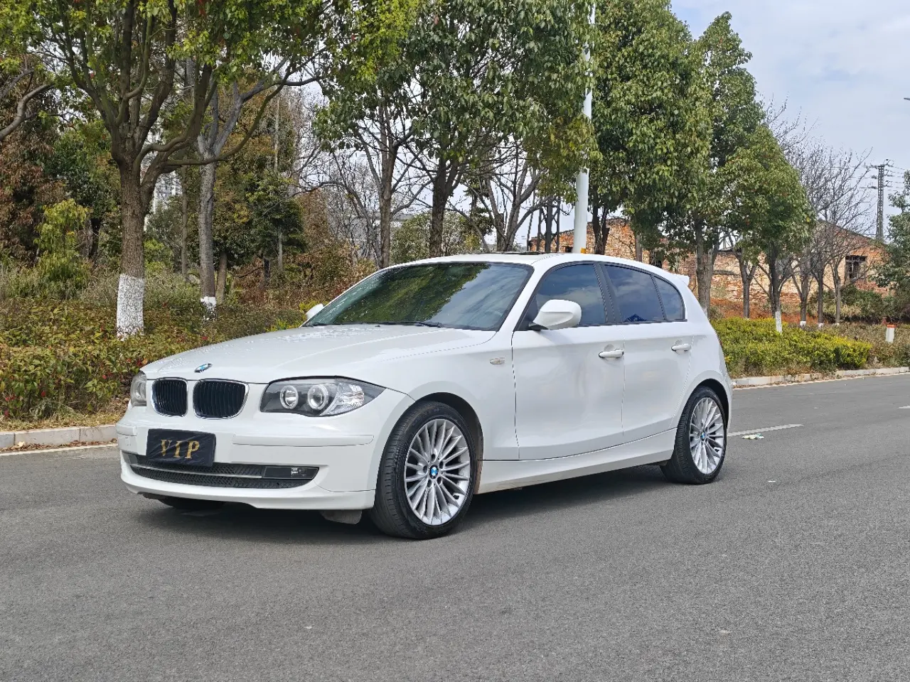 BMW 1 Series  из Китая