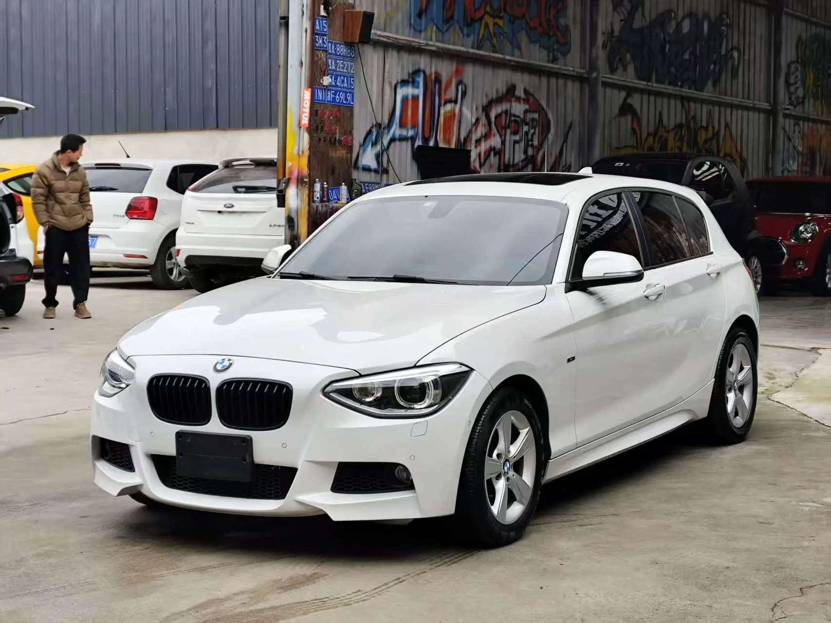 BMW 1 Series  из Китая