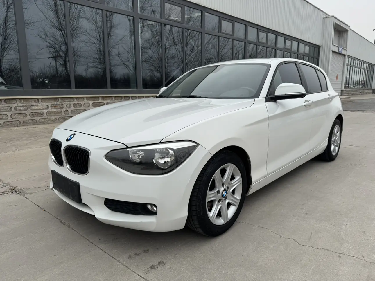 BMW 1 Series  из Китая