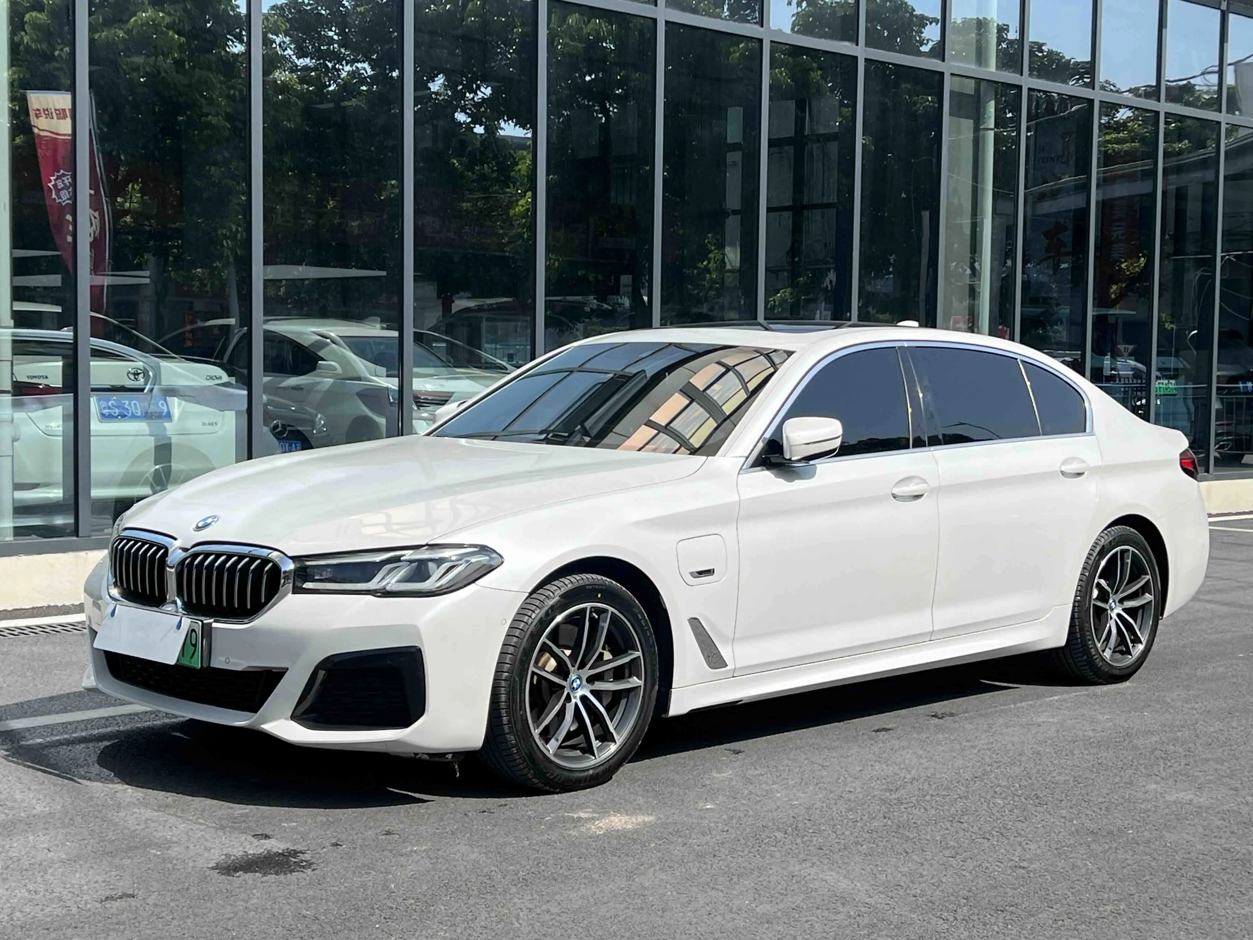 BMW 5 Series PHEV