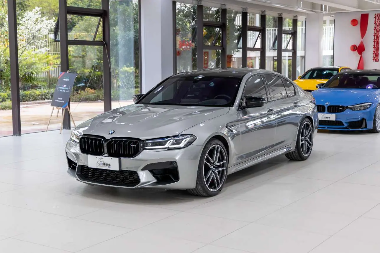 BMW M5
