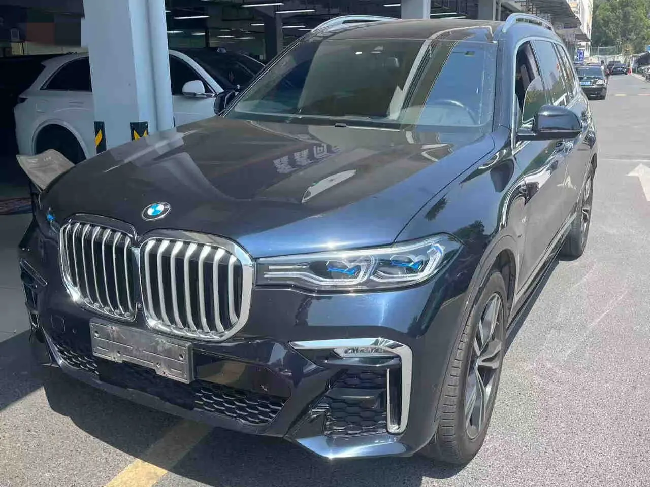 BMW X7  из Китая