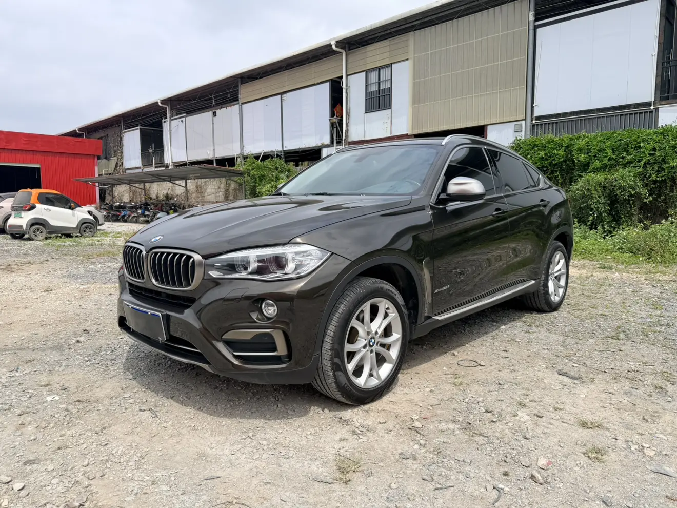 BMW X6  из Китая