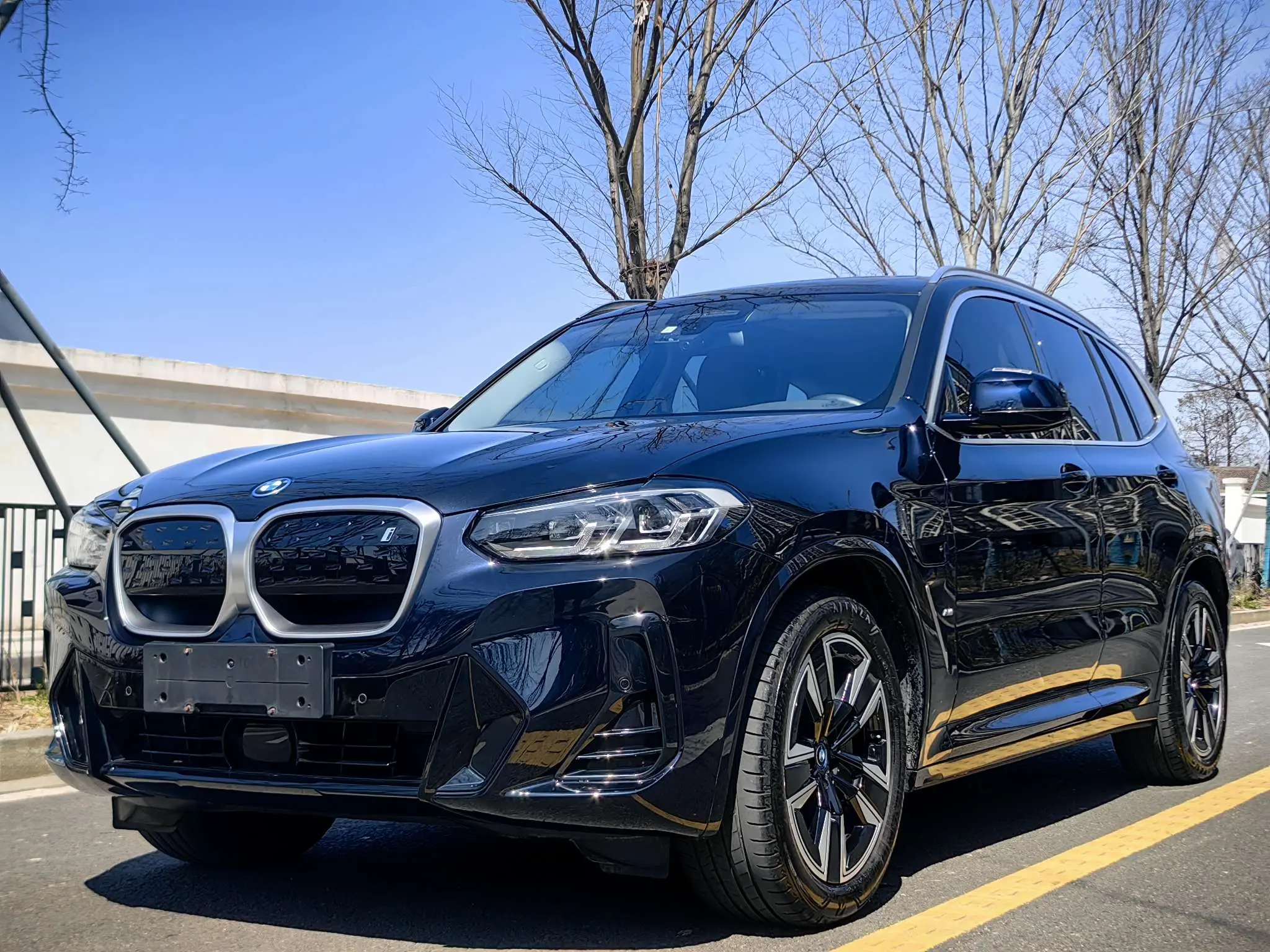 BMW iX3