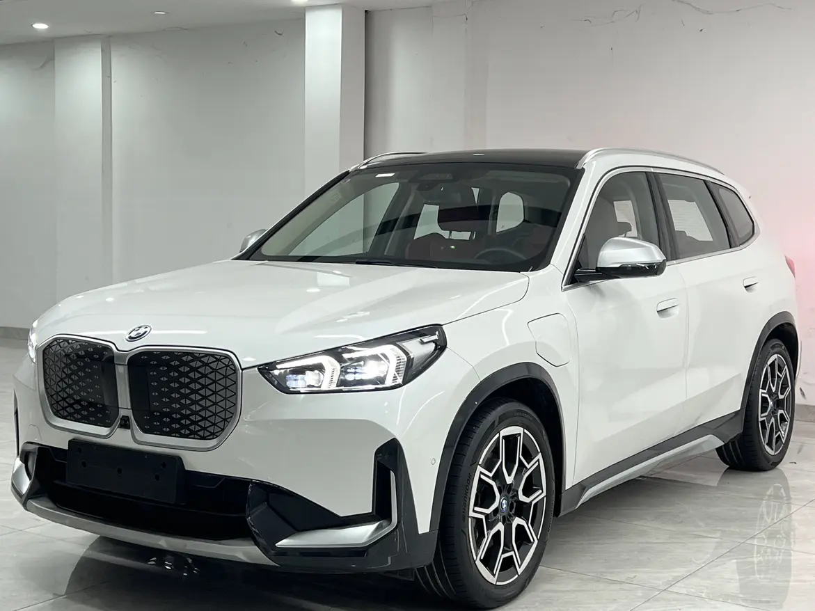 BMW iX1  из Китая