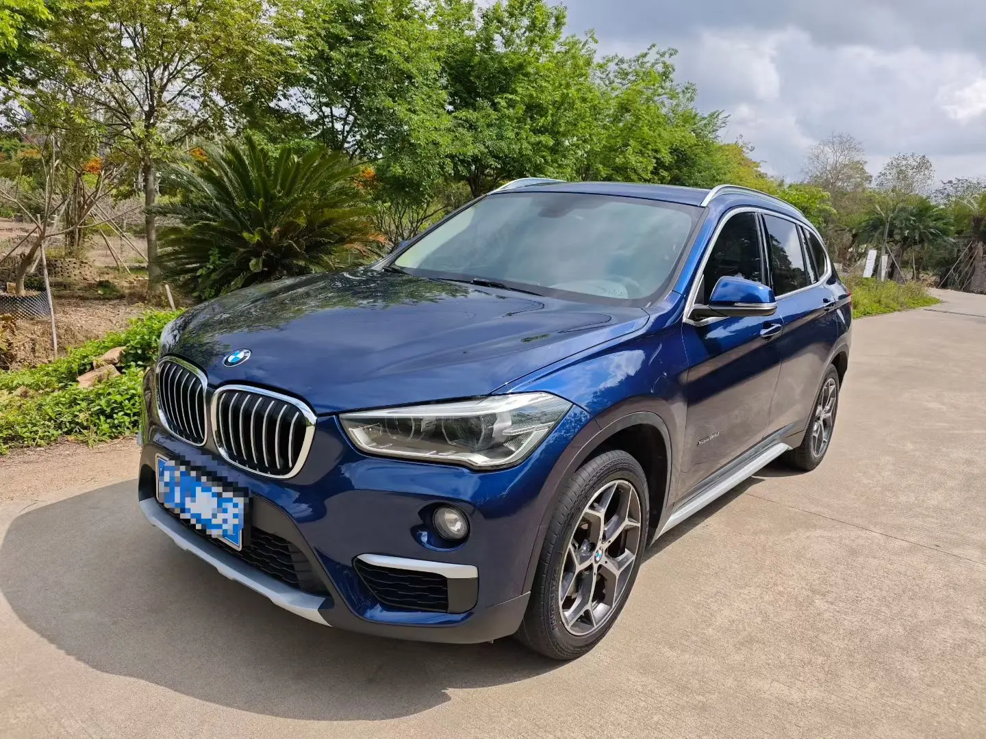 BMW X1  из Китая