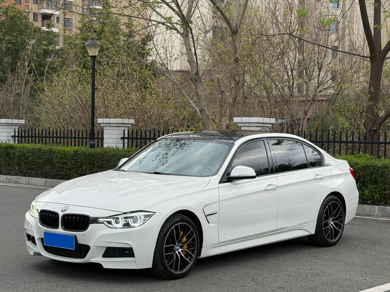 BMW 3 Series  из Китая