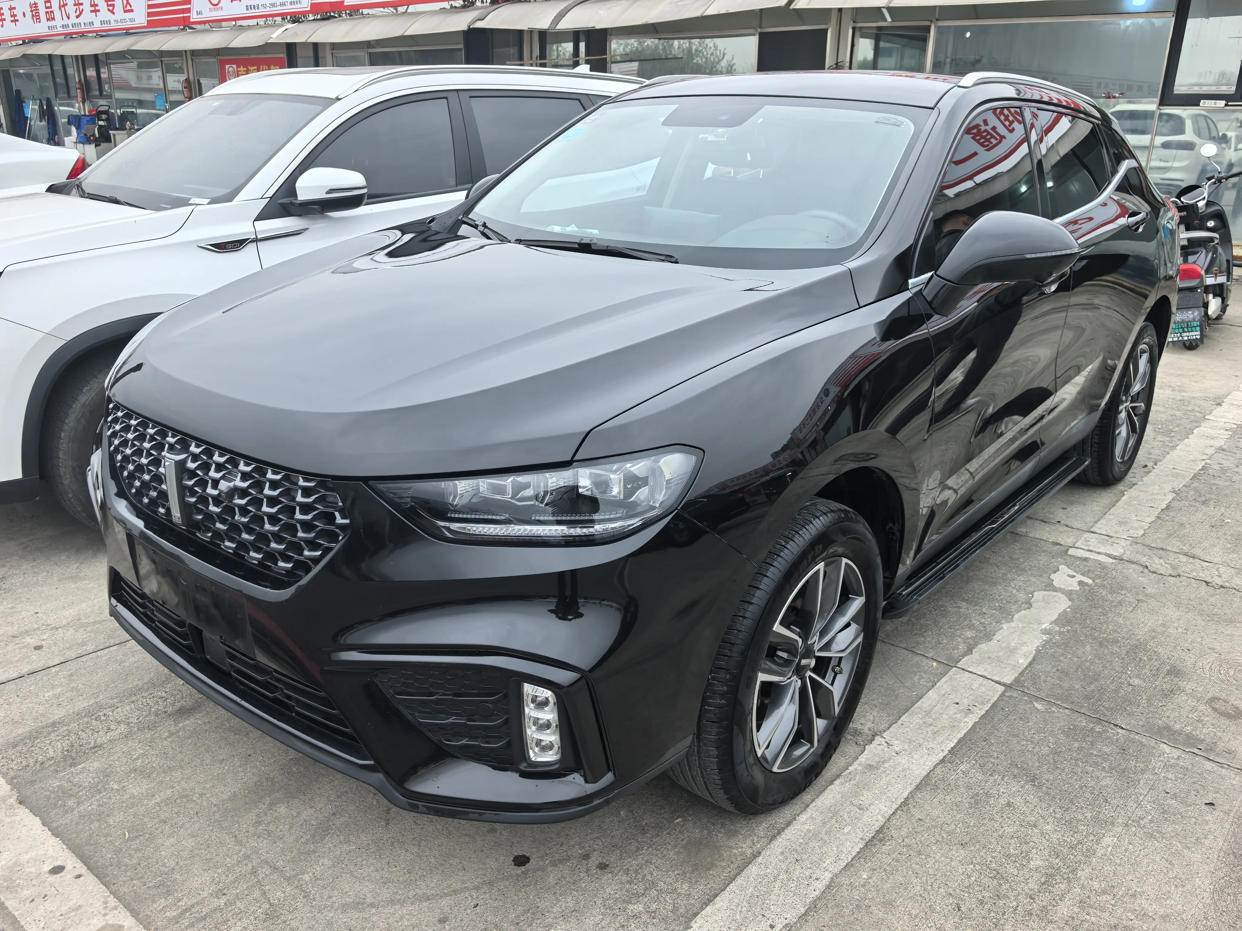 Wey Wei brand VV5