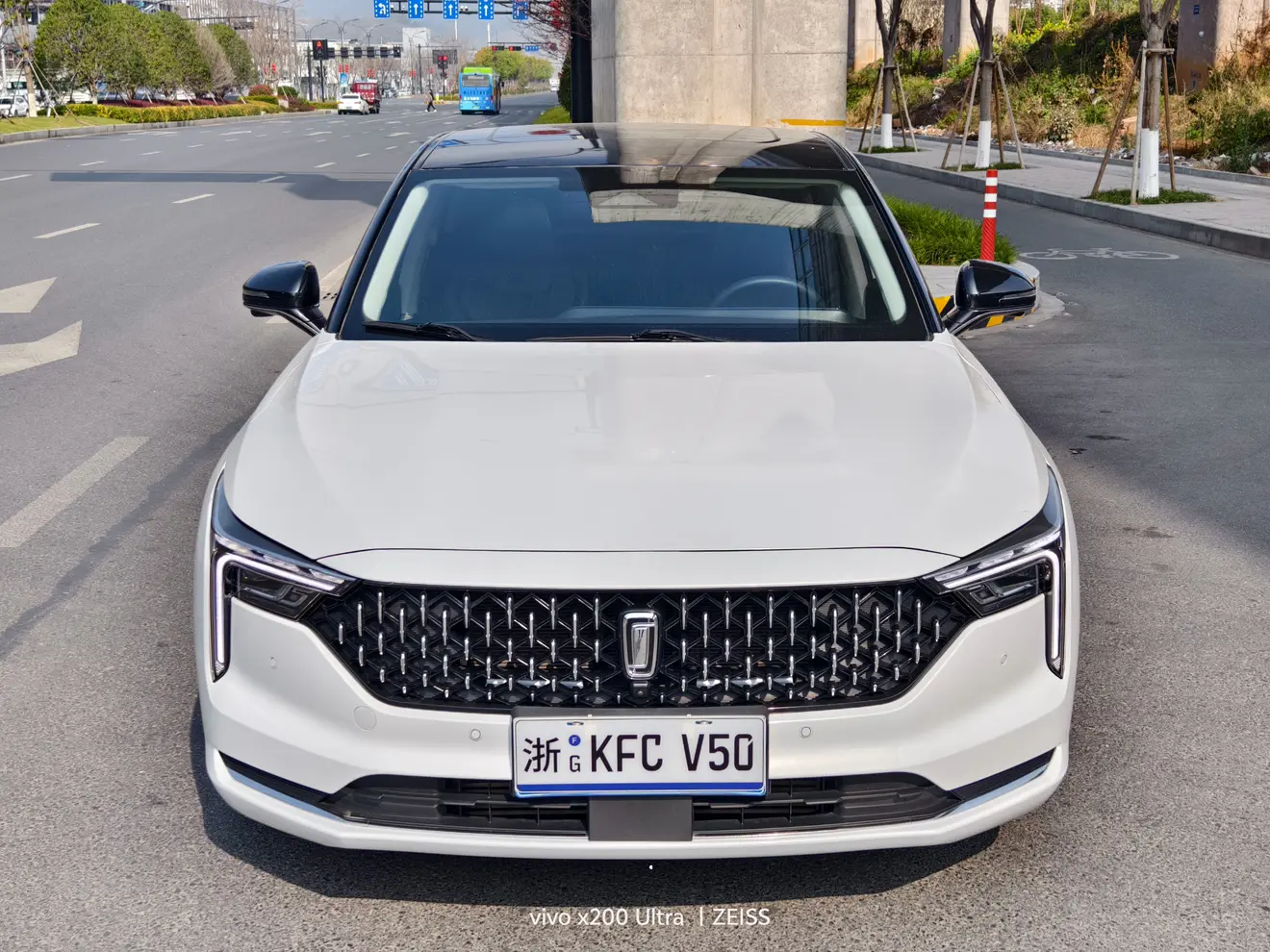 FAW Bestune B70 (Besturn B70)  из Китая