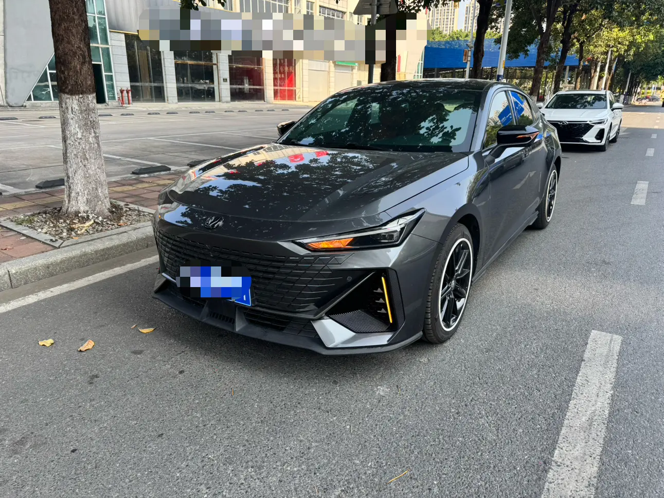 Changan UNI-V  из Китая