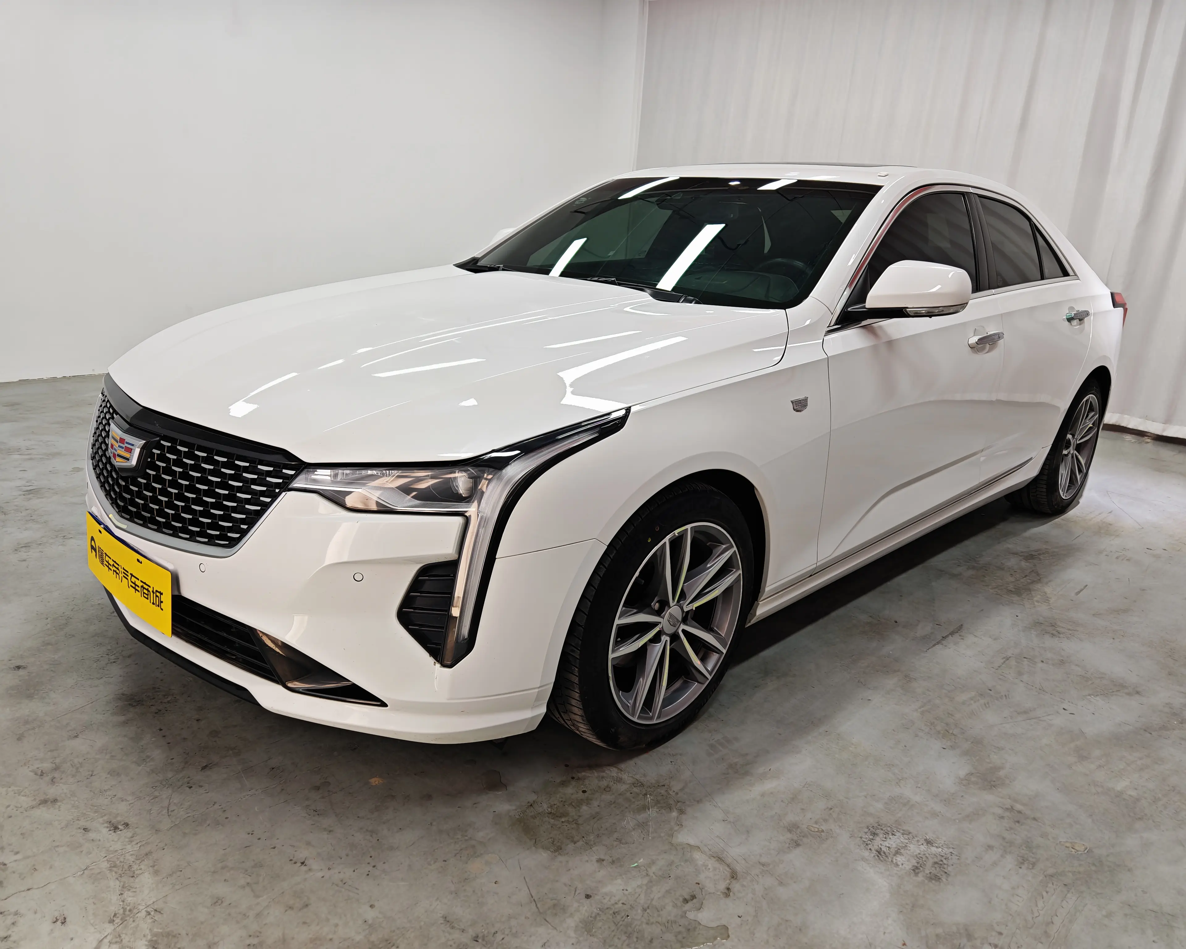 Cadillac CT4