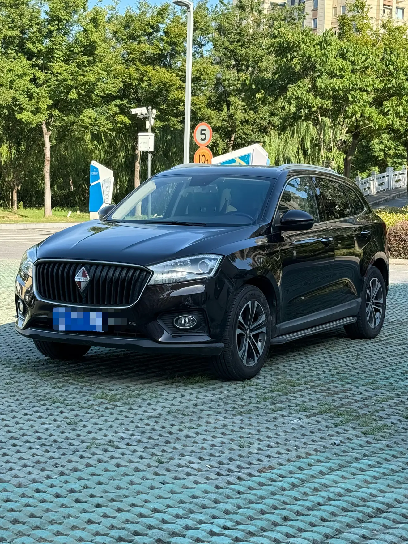 Borgward BX7