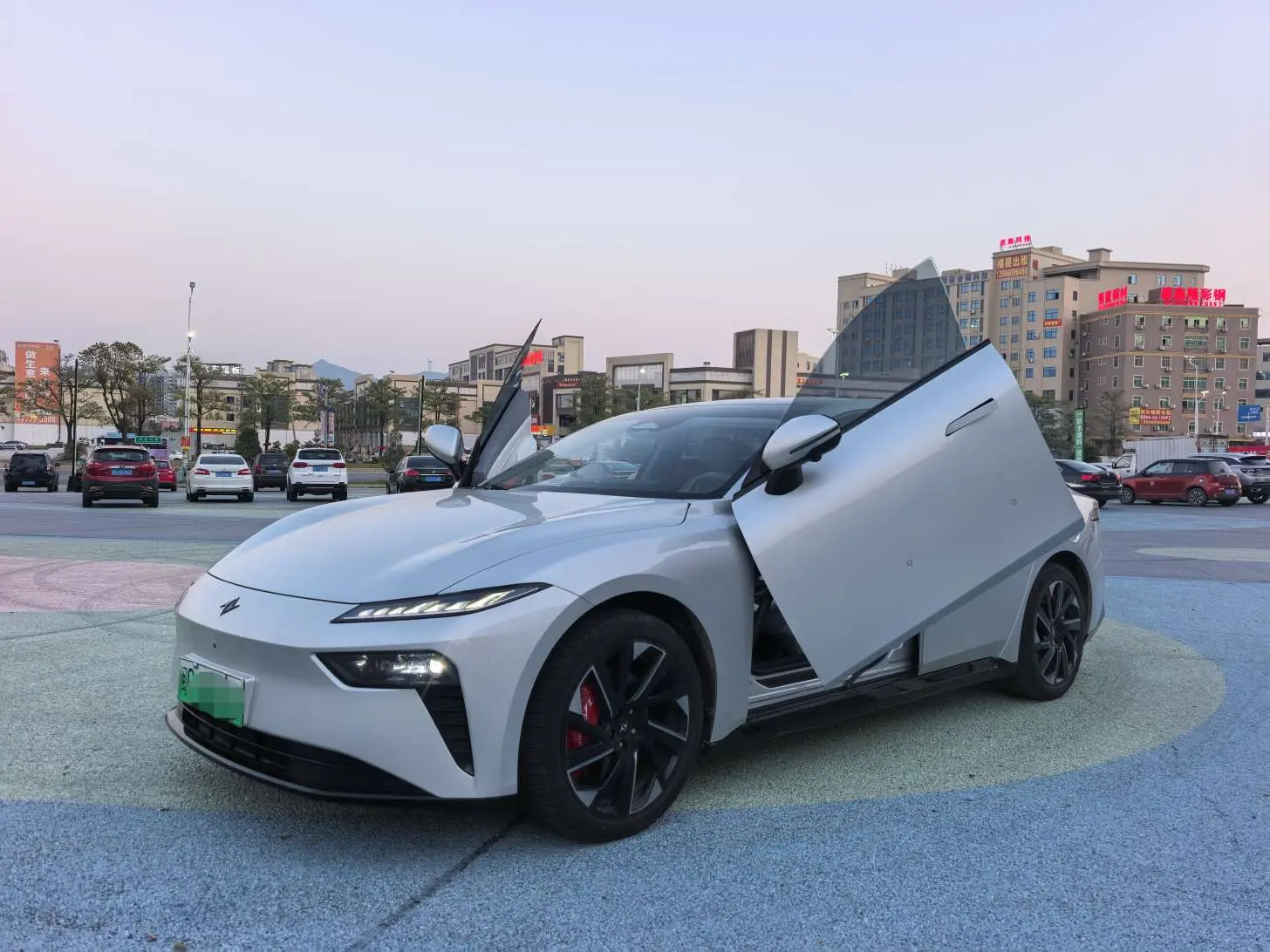 Dongfeng Eπ007