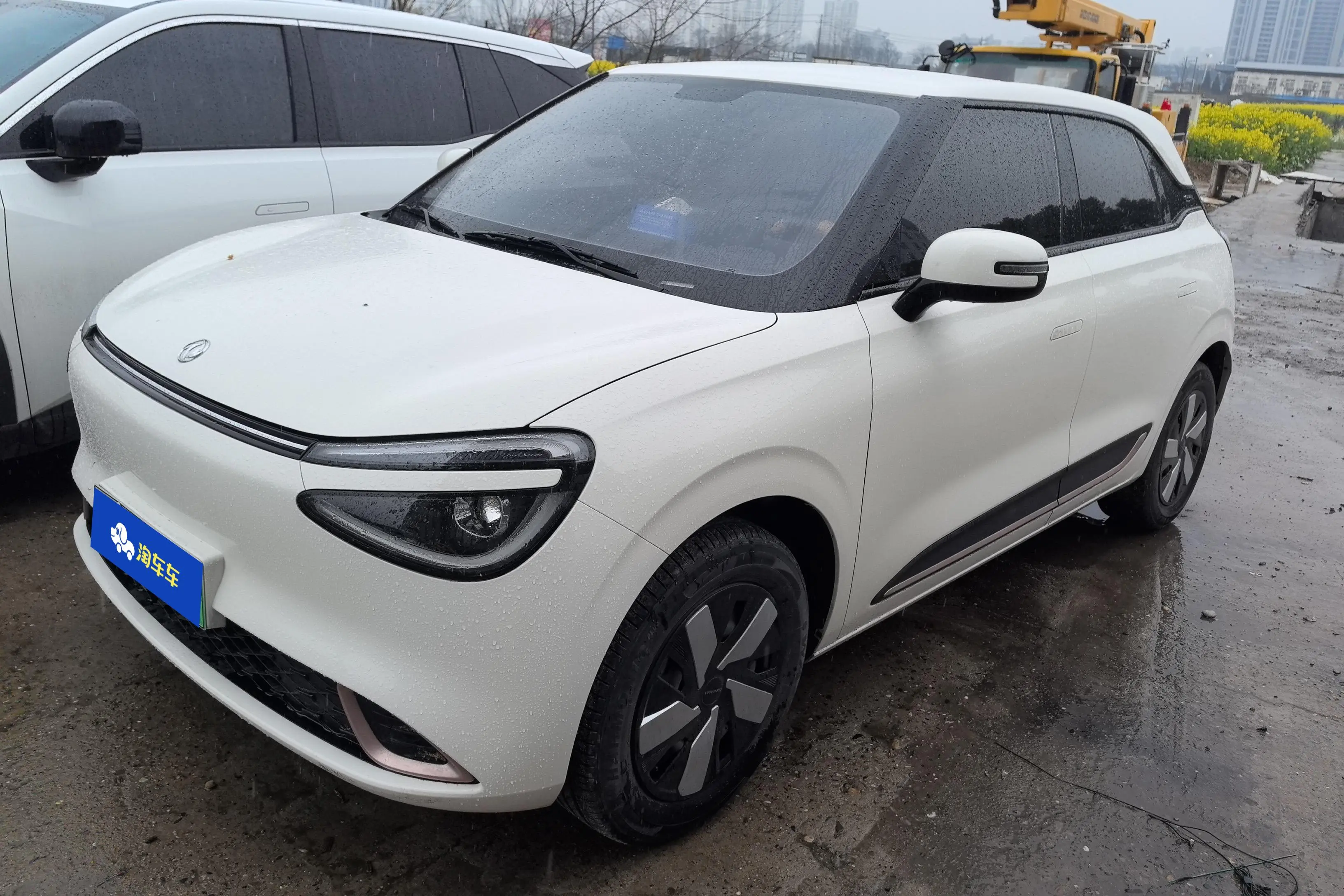 Dongfeng Nano 01  из Китая