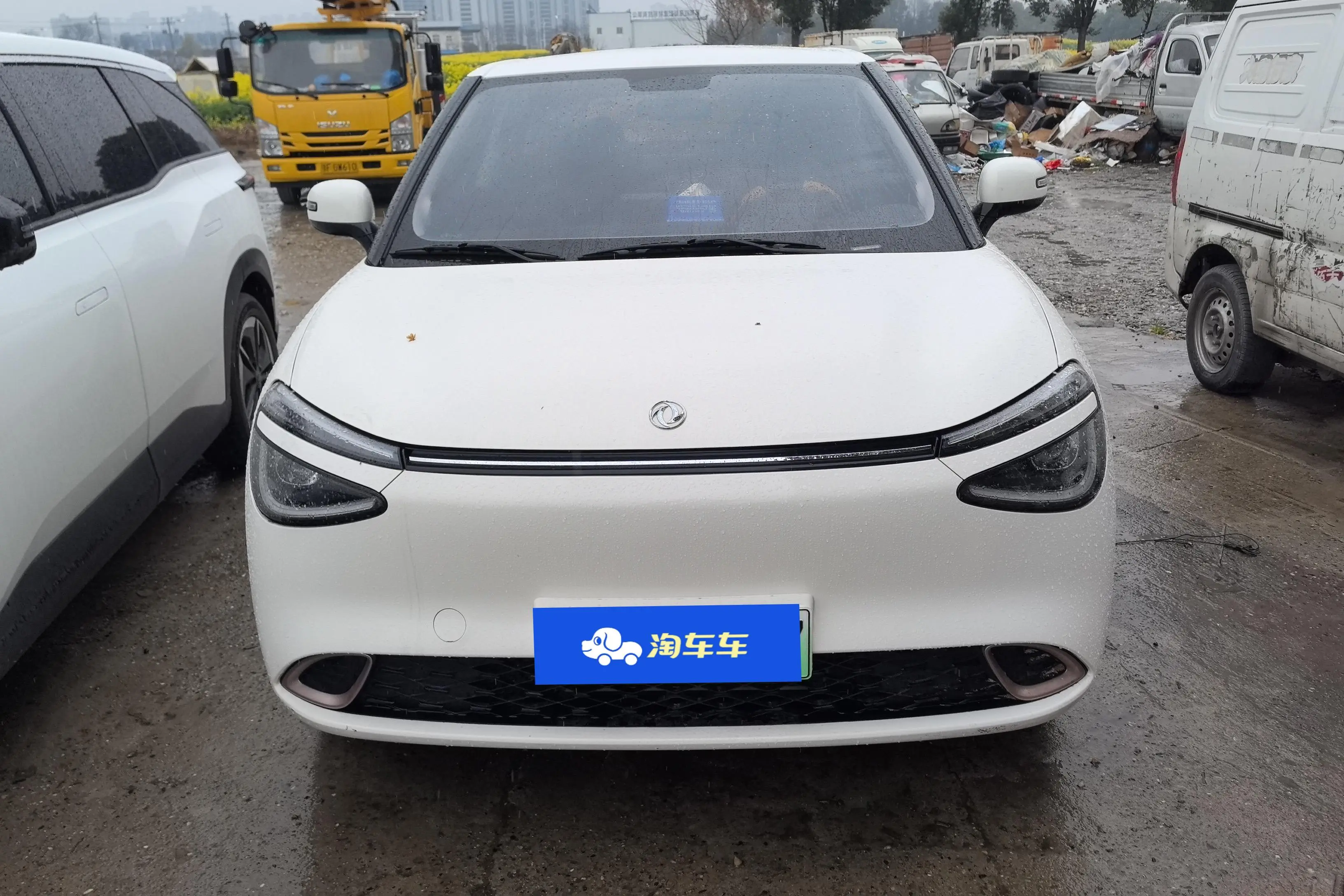 Dongfeng Nano 01  из Китая