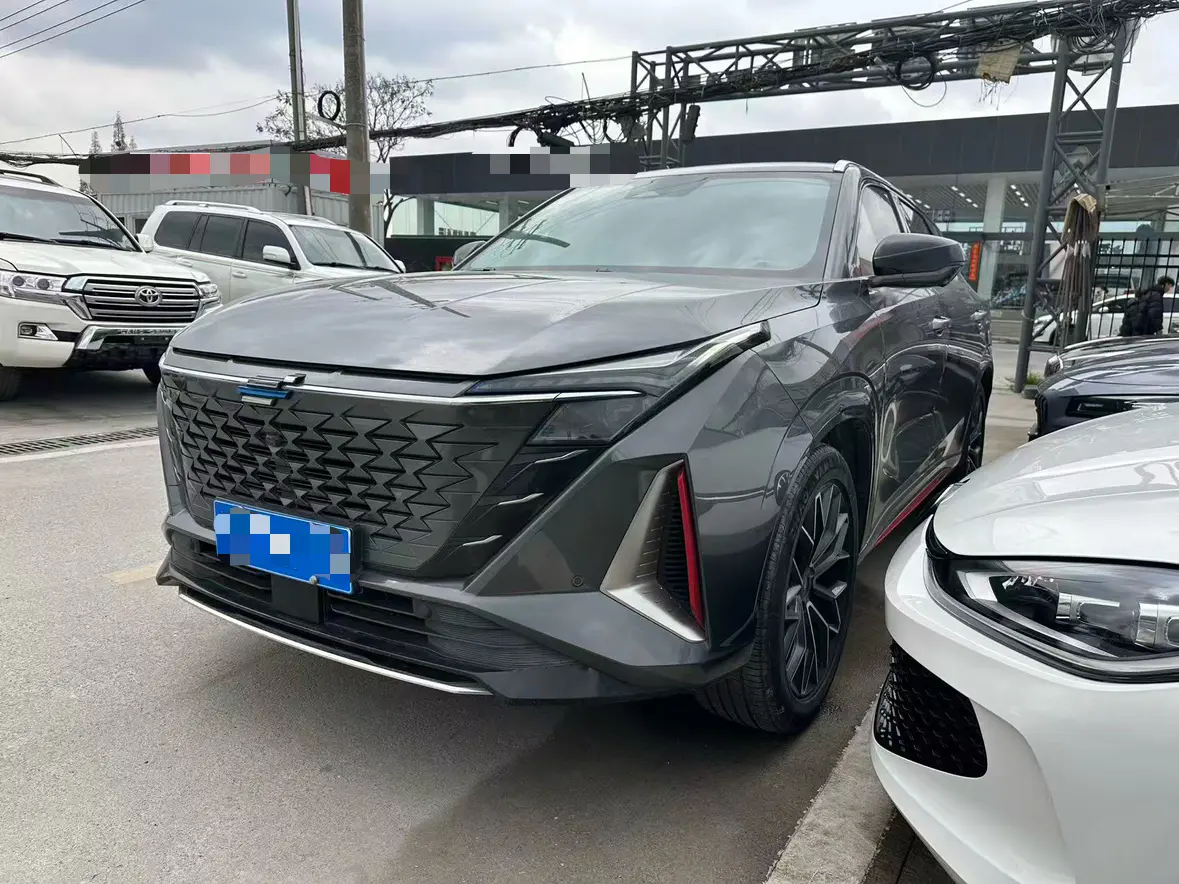 Oshan Changan Auchan Z6