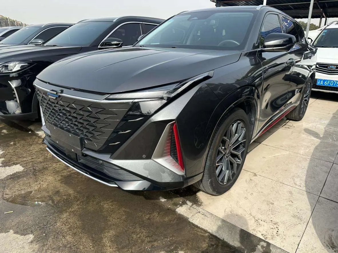 Oshan Changan Auchan Z6
