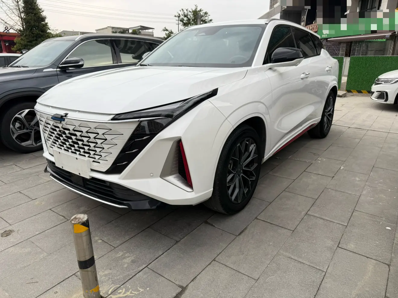 Oshan Changan Auchan Z6