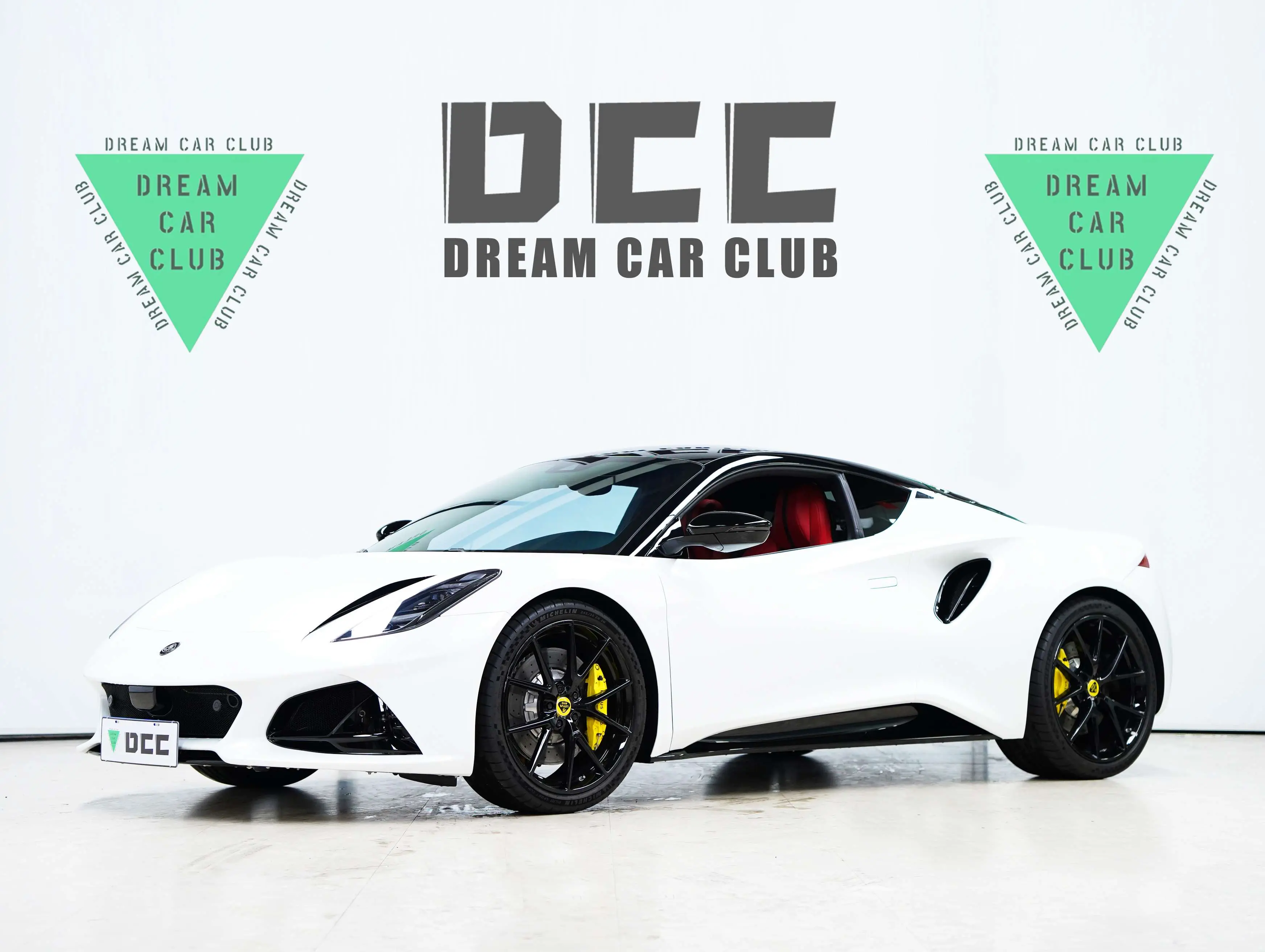 Lotus Emira  из Китая