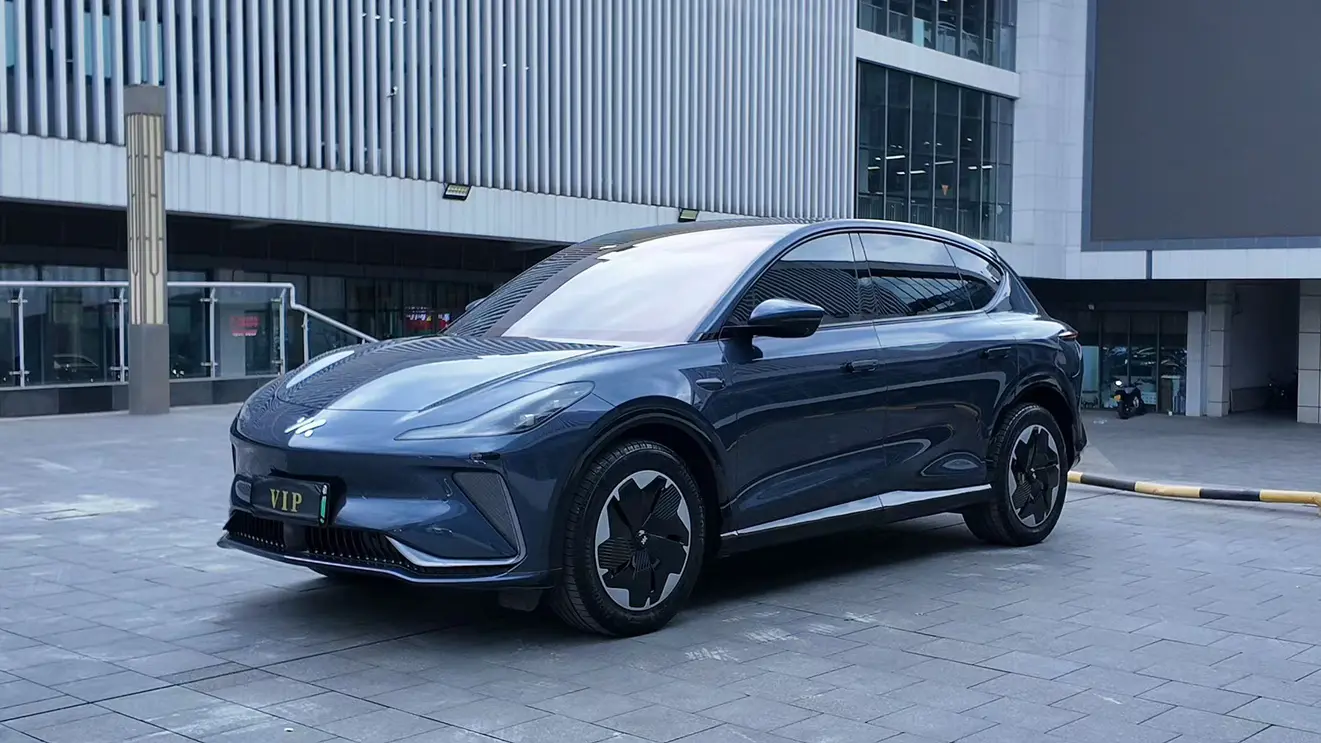 Zhiji LS7  из Китая