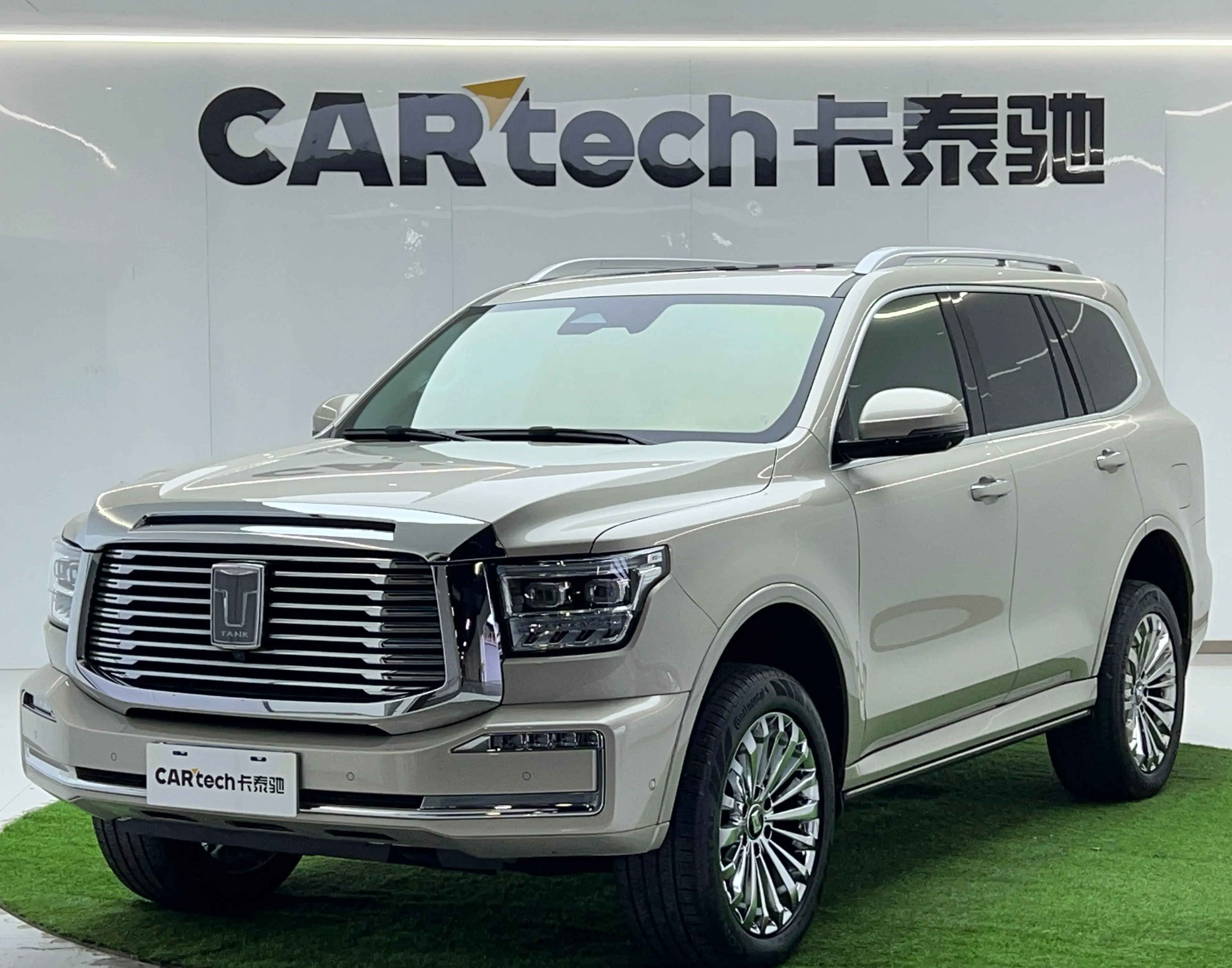 Tank 500  из Китая