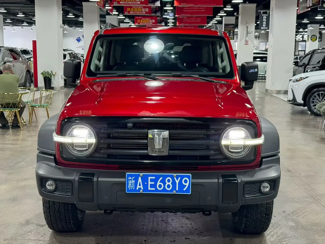 Tank 300  из Китая