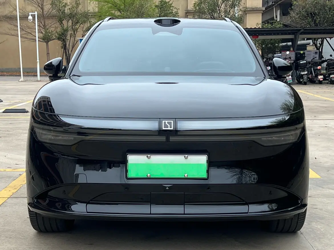 ZEEKR 7X  из Китая