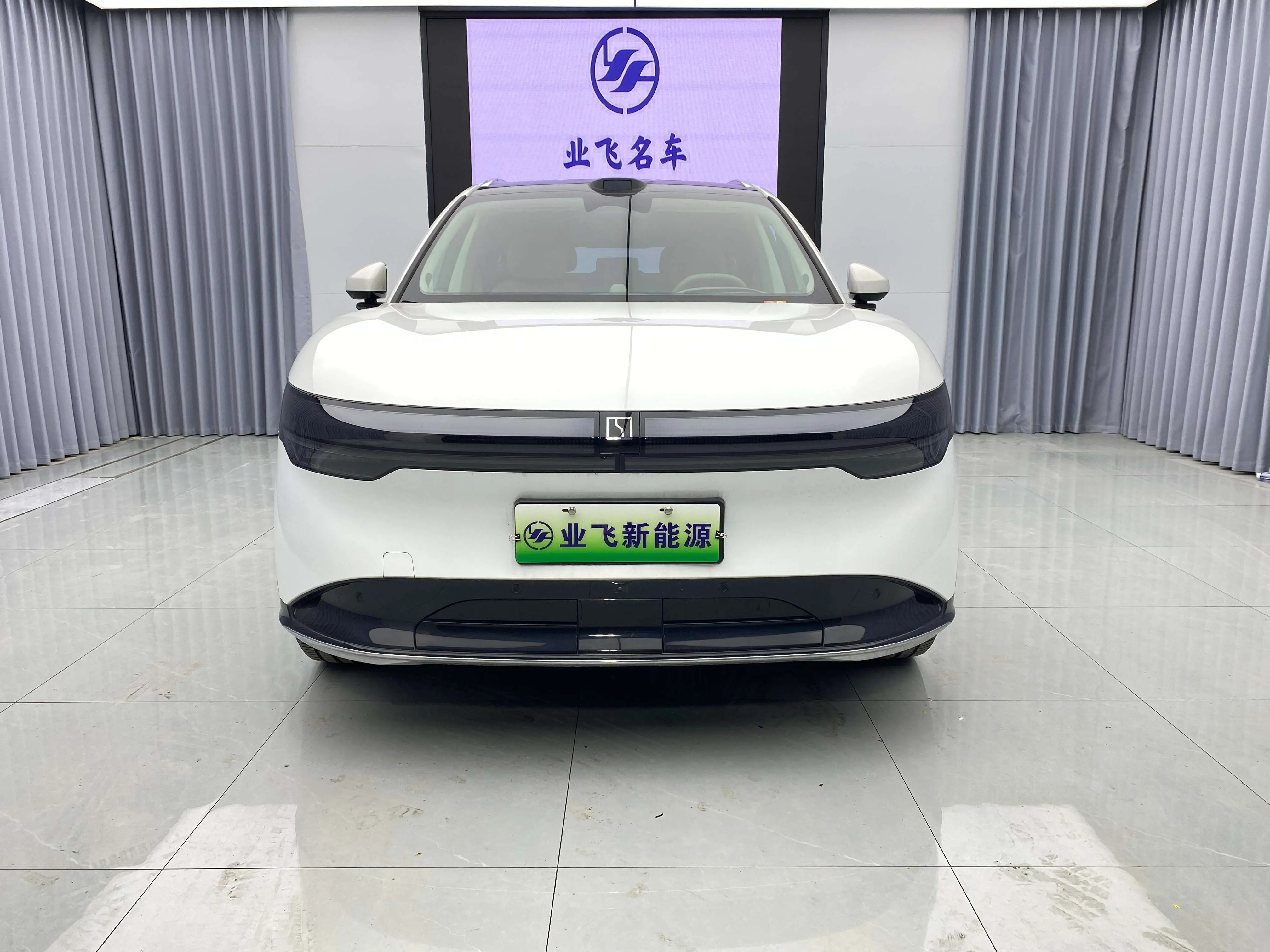 ZEEKR 7X  из Китая