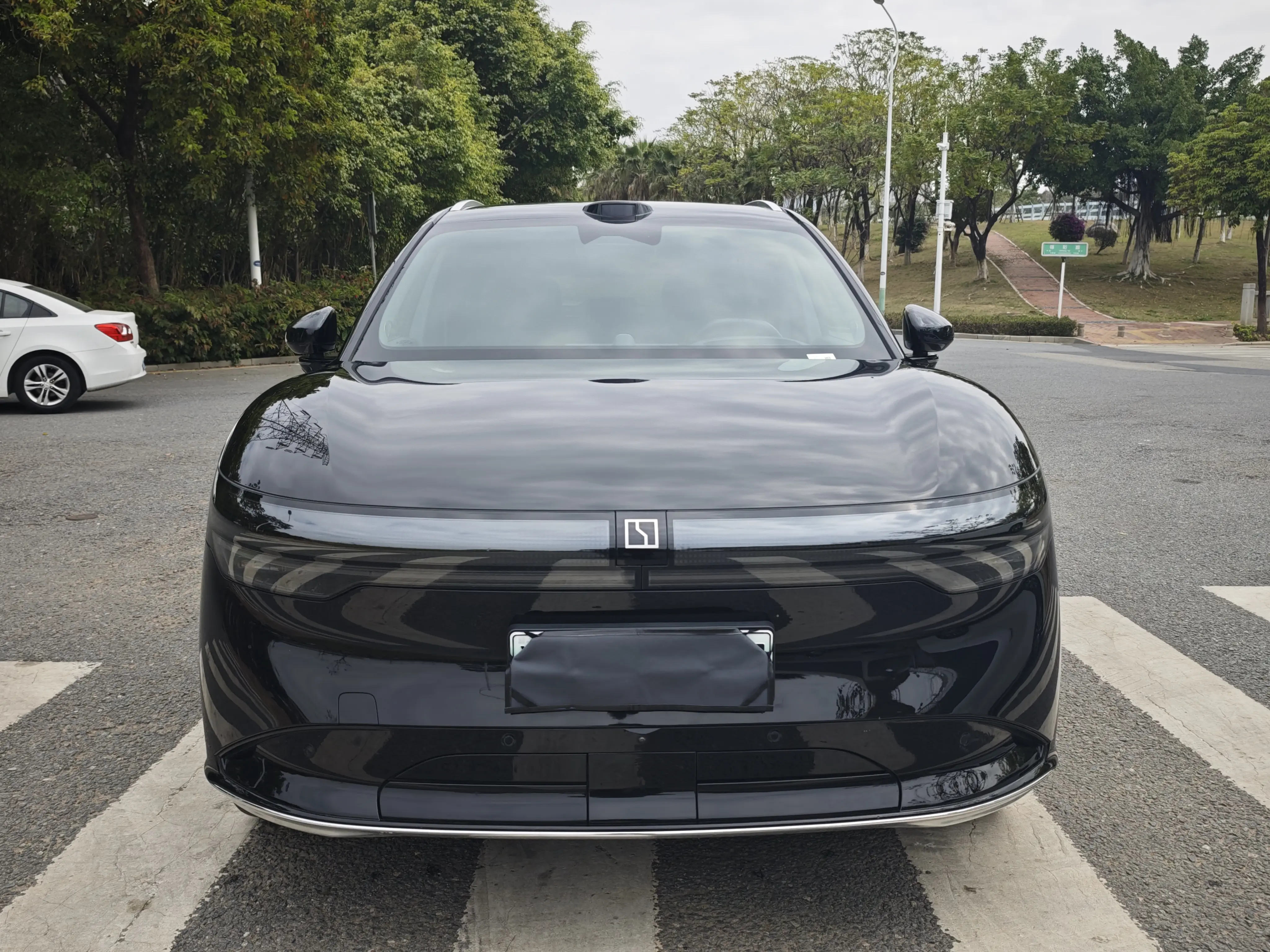 ZEEKR 7X  из Китая